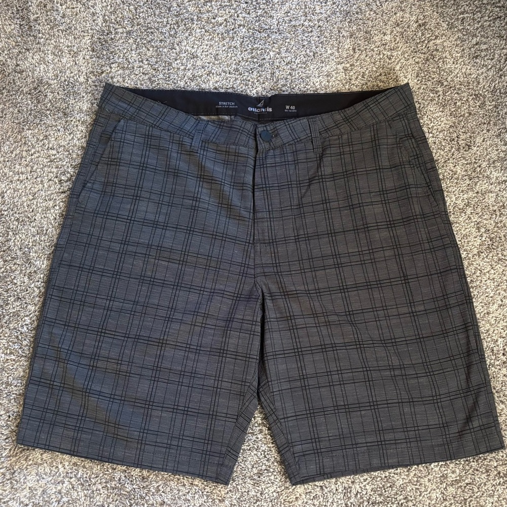 Atlantis size 40 Plaid Shorts